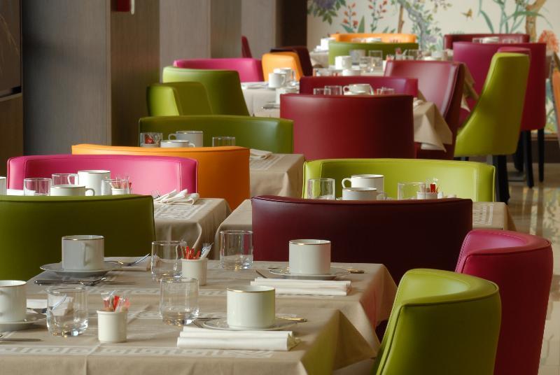 B&B Hotel Colmar Liberte 4 Etoiles Exterior photo